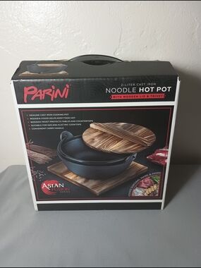 Parini 2-Liter Cast Iron Noodle Hot Pot With Wooden Lid And Trivet